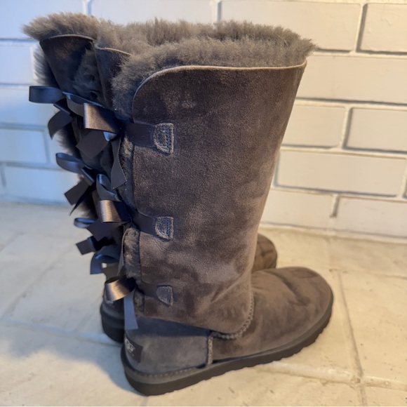 UGG Women's Bailey Bow Winter Boot Size 8 UGG S/N 1007308 - Picture 5 of 11